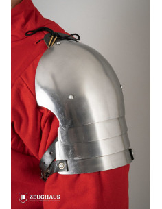 Mittelalterliche Schulterpolster aus poliertem Stahl aus dem 14. Jahrhundert