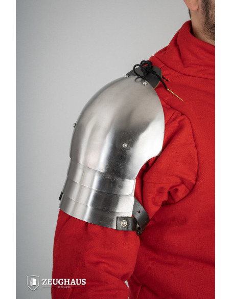 Middelalderlige skulderpuder af...