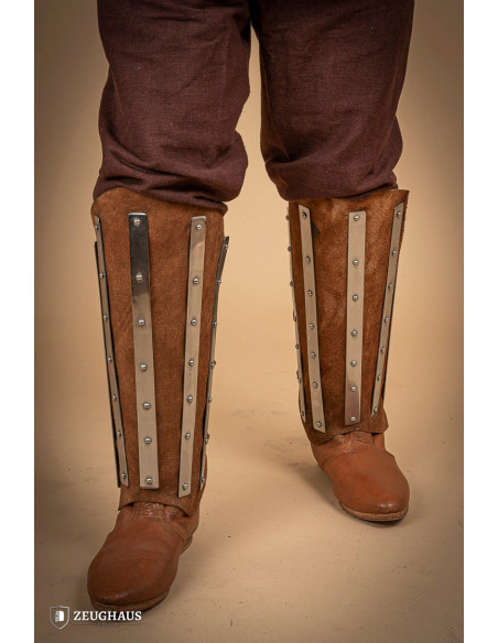 Mittelalterliche Beinschienen aus...