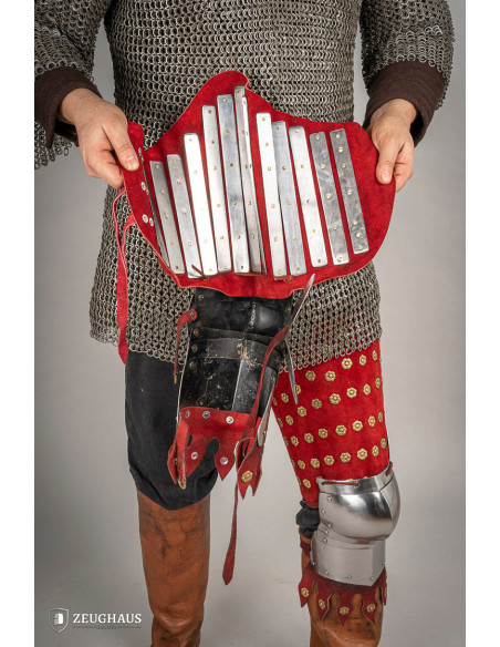 Middelalderlig benpanser i stål og...