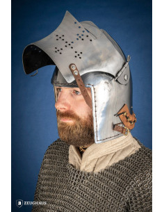 Bacinete medieval en acero con bloqueo de visera 2