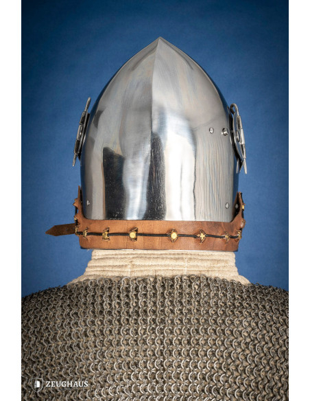 Bacinete medieval en acero con...
