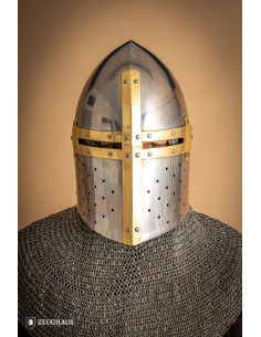 Großer Zuckerhut-Templerhelm, Messingkreuz (2 mm).