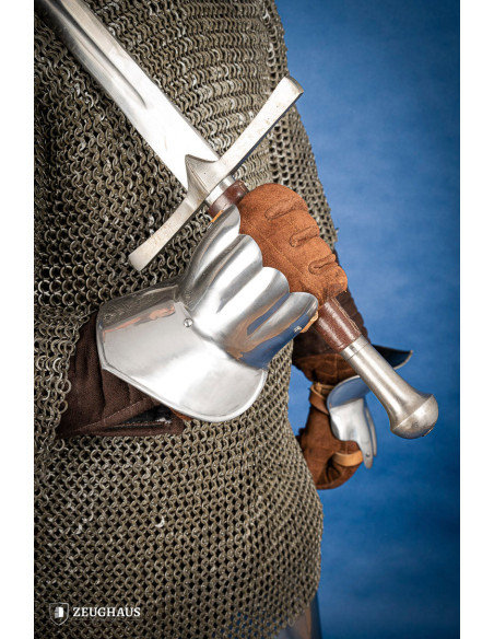 Middelalderhandsker af poleret stål...