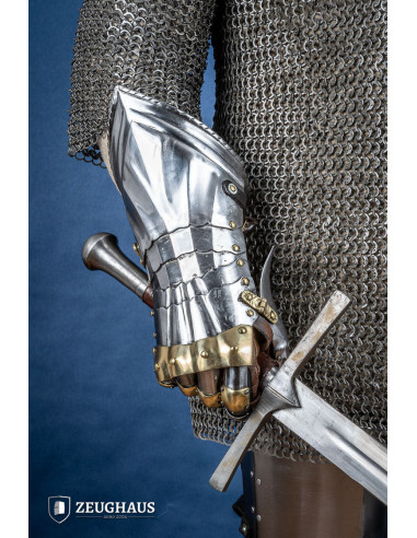 Duitse middeleeuwse handschoenen 15e eeuws staal en messing, (1,2 mm.)