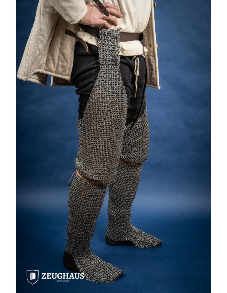 Middeleeuwse poten maliënkolder...