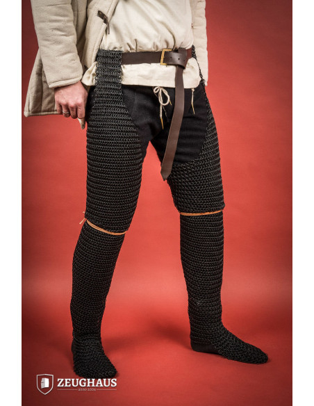 Piernas medievales cota de malla...