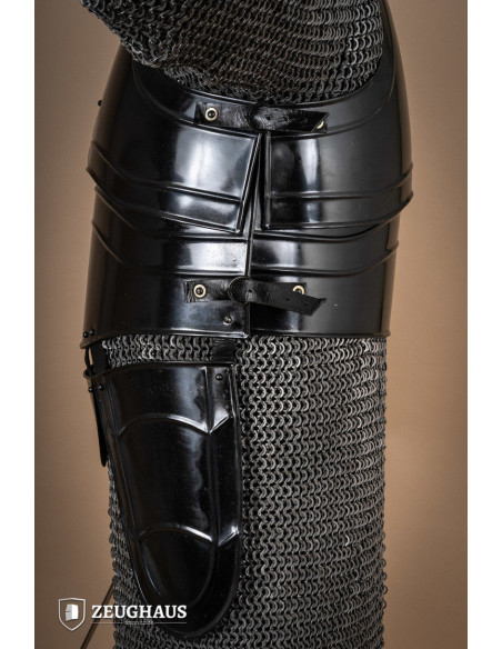 Mittelalterlicher Kriegerpanzer mit...