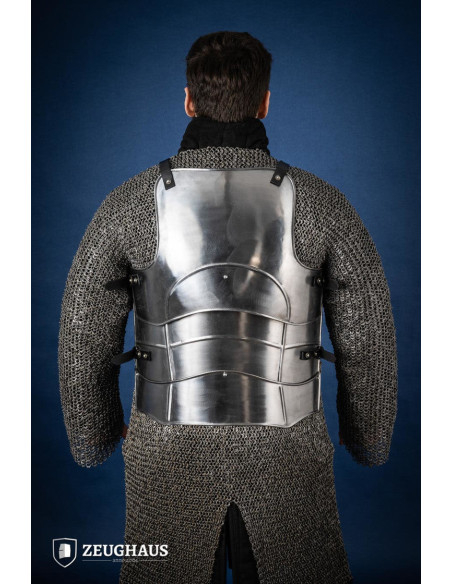Mittelalterlicher Kürass mit Riemen,...