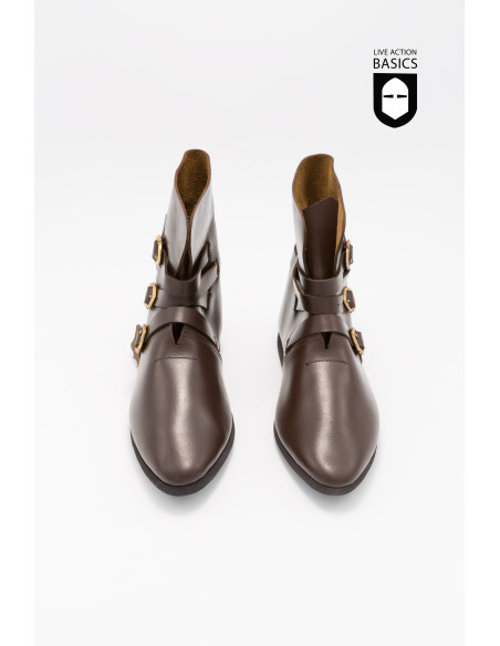 Botas altas medievales con cierre...