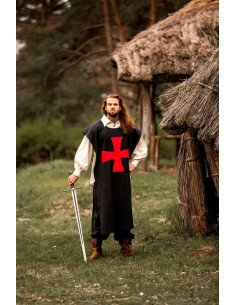 Sort frakke med rødt Templarkors 2