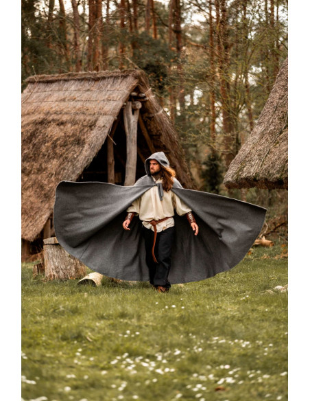 Capa medieval corta cierre correas...