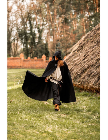 Capa medieval corta cierre correas...