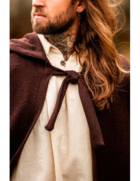 Langer mittelalterlicher Umhang...