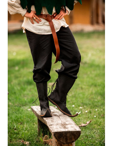 Middelalderlig spids støvle i nubuck læder, sort