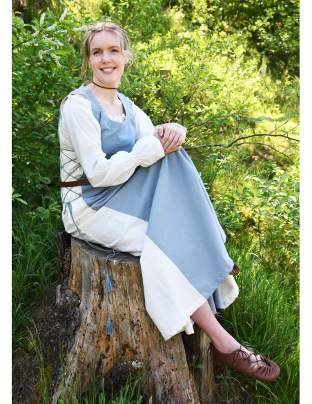 Mittelalterliches ärmelloses Kleid...