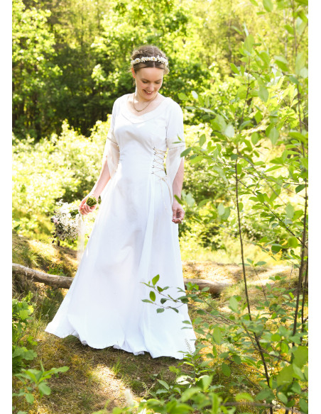 Hochzeitskleid im mittelalterlichen...