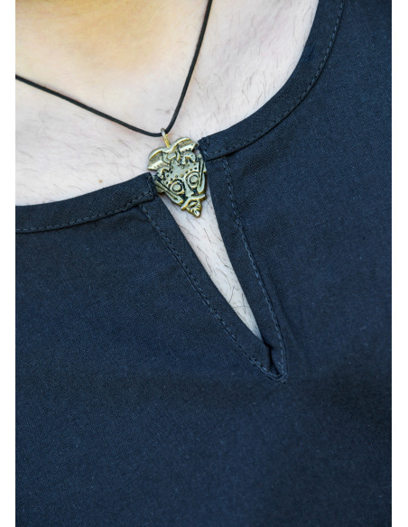 Mittelalterliche ärmellose Tunika...