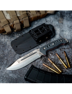 Spartan Überlebensmesser aus schwarzem Kydex