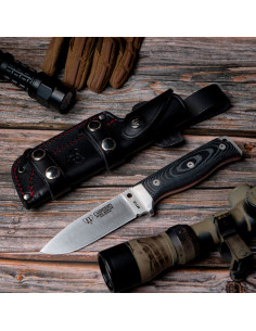 MT-5 Messer mit Micarta-Griff