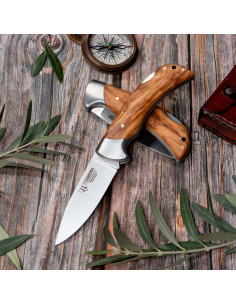 Jagdmesser mit Olivengriff, Klinge 9,5 cm.