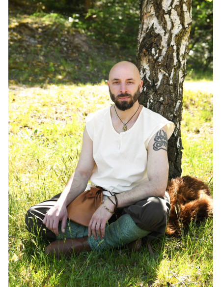 Middelleeuws mouwloos tuniek model...