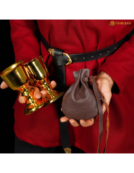 Middeleeuwse leren bedeltas, LARP