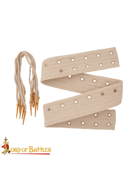 Mittelalterlicher gepolsterter Gürtel...