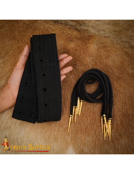 Middelalderlig polstret bælte med...