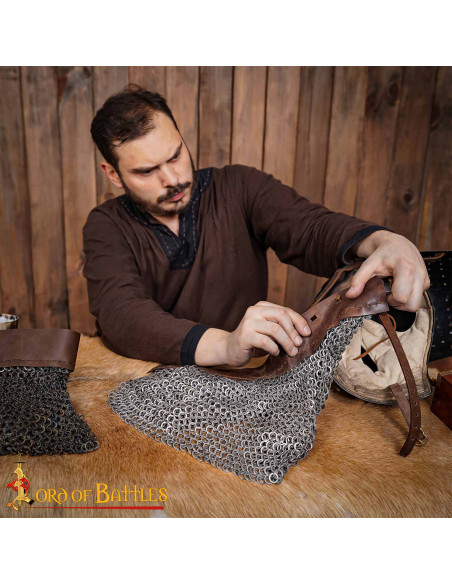 Middeleeuwse maliënkolder van zacht...