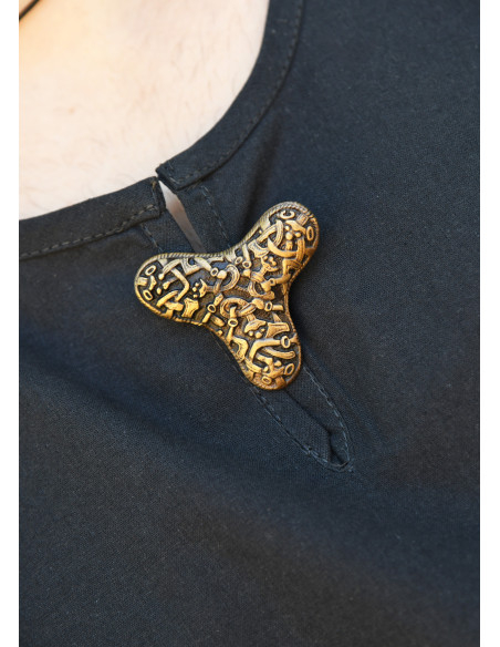 Broche vikingo con fíbula de trébol...