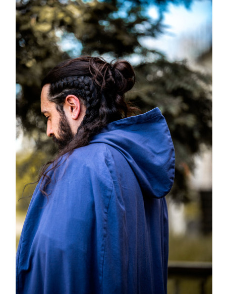Lang blå middelalderkappe