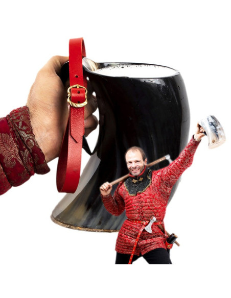 Jarra medieval para beber con correa...