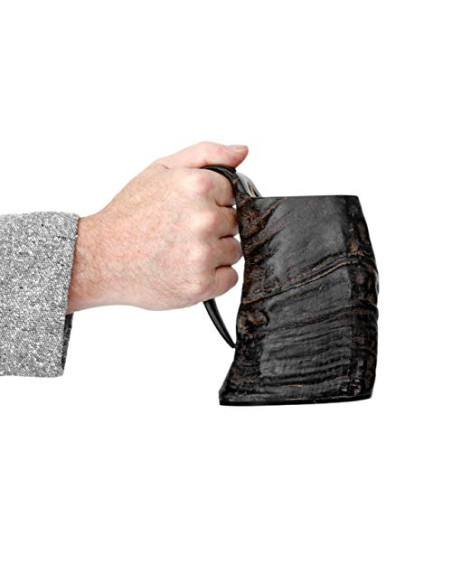 Jarra medieval de cuerno para beber,...