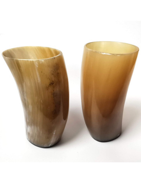 Set van 2 Vikingbeker van hoorn om...