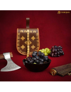 Set mit 4 mittelalterlichen Hornschalen (12,7 x 4,5 cm). 2