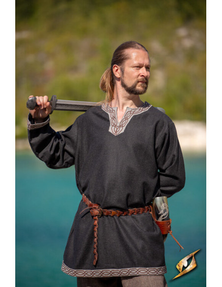 Middelalderlig tunika til mænd model...