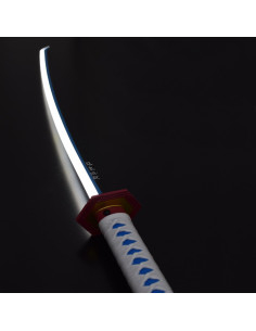 Katana Giyu Tomioka de Kimetsu No Yaiba, hoja con LED 2