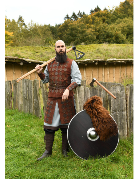 Peto medieval cuero modelo Vidar,...