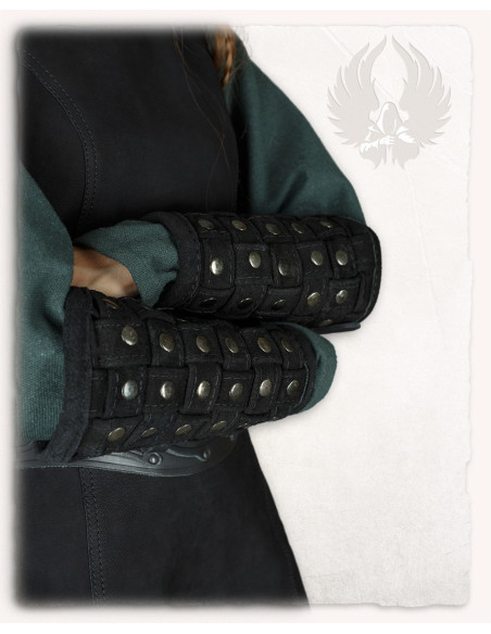 Mittelalterliche Lederarmbänder...