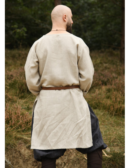 Lang vikingekjole i linned, naturlig...