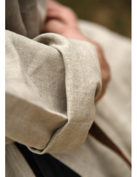 Lang vikingekjole i linned, naturlig...