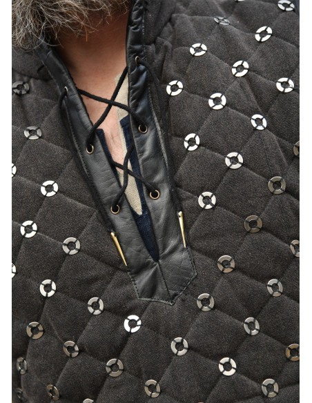 Medieval ærmeløs gambesón dekoreret,...