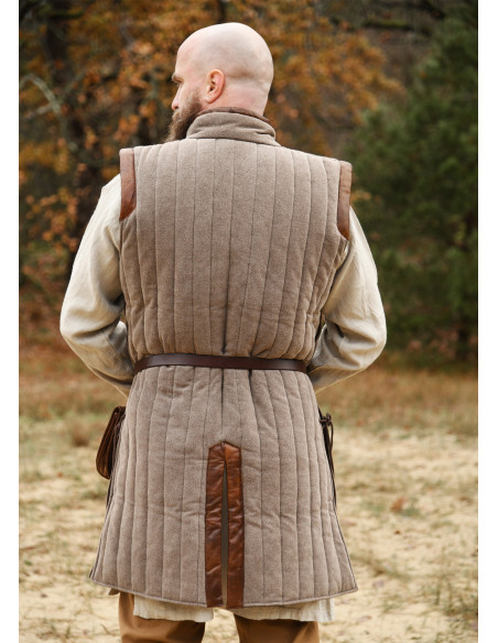 Gambesón medieval sin mangas...