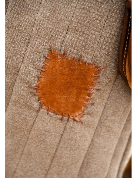 Ärmelloser, dekorierter...