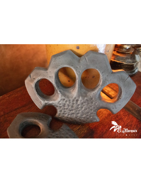 Puño Hogan, inofensivo, para LARP