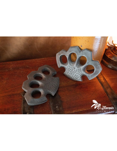 Puño Hogan, ufarlig, til LARP