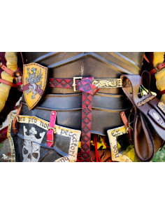 Totenkopf-Kreuz Fantasy Gürtel aus rotem Leder