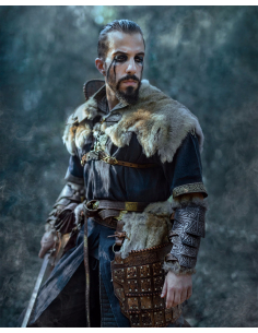 Capa guerrero Vikingo Fenrir de conejo 2