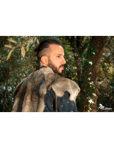 Capa guerrera Vikinga Freyja de conejo 2